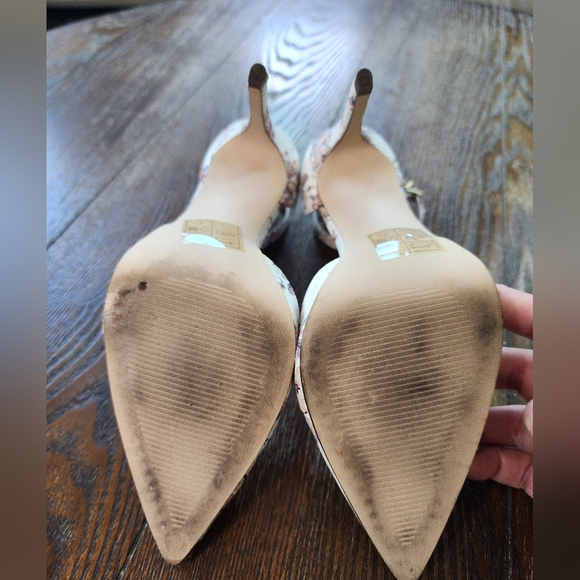 EUC Call It Spring Vegan Leather Floral Women's Heels Size 8.5 - Picture 8 of 8